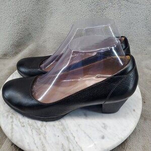 Montana Shoes Womens Size 7 Black Leather Slip On Pumps